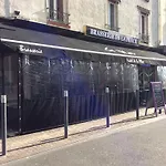 מלון De La Place מאלאקוף