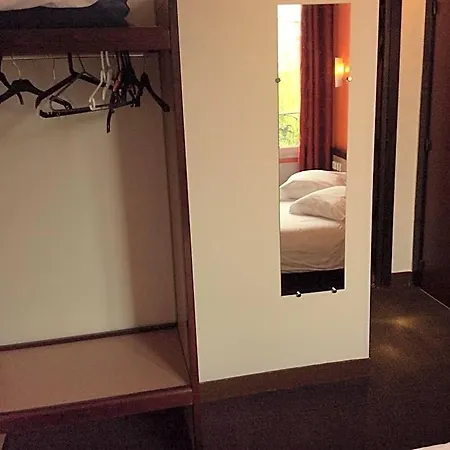 De La Place Hotel
