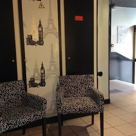 De La Place Hotel