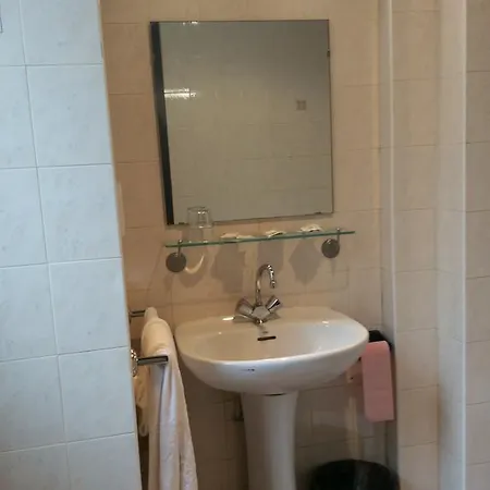 De La Place מלון 2*