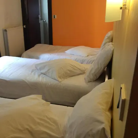 De La Place Hotel 2*