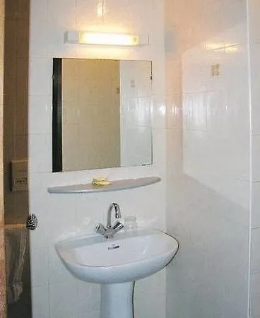 De La Place Hotel 2*
