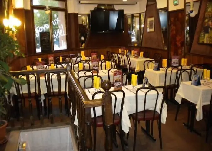 De La Place 2* מאלאקוף