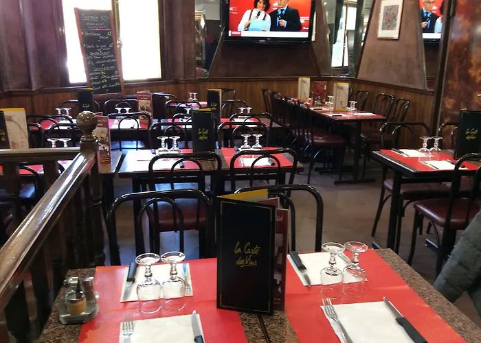 De La Place Hotel Malakoff