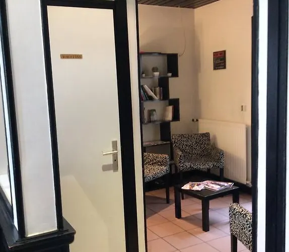 De La Place מלון